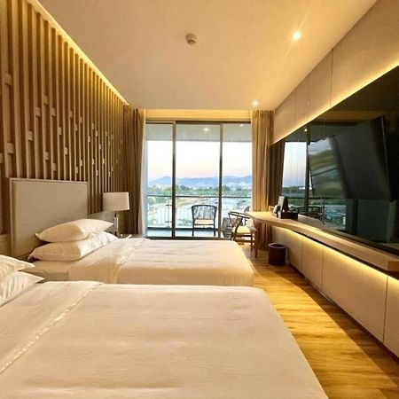 Symphony Of The Sea Hotel Bangsaen Eksteriør billede