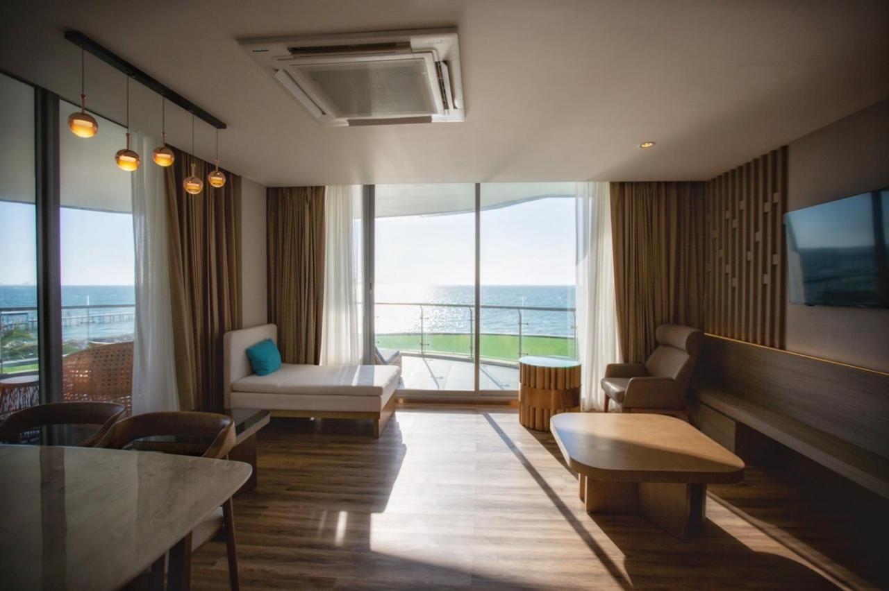 Symphony Of The Sea Hotel Bangsaen Eksteriør billede