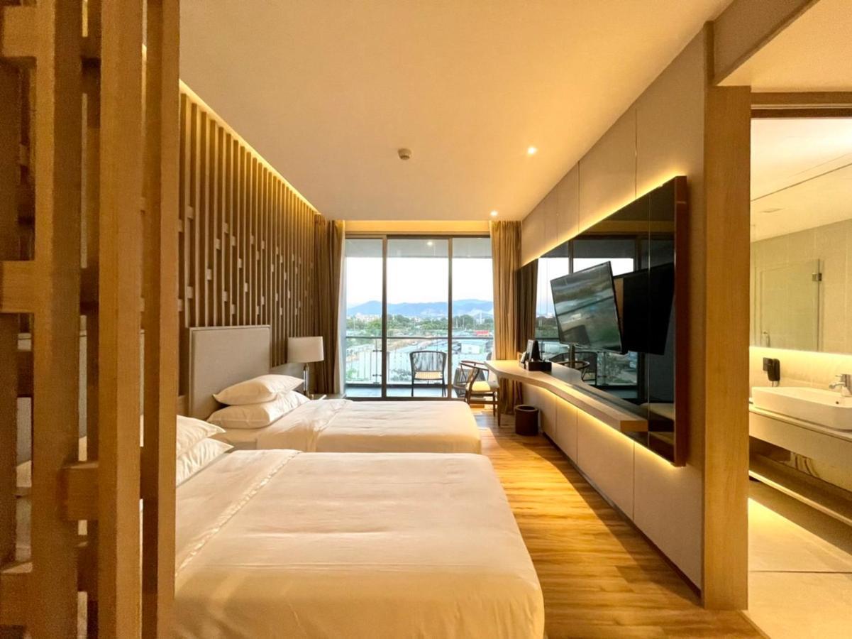 Symphony Of The Sea Hotel Bangsaen Eksteriør billede