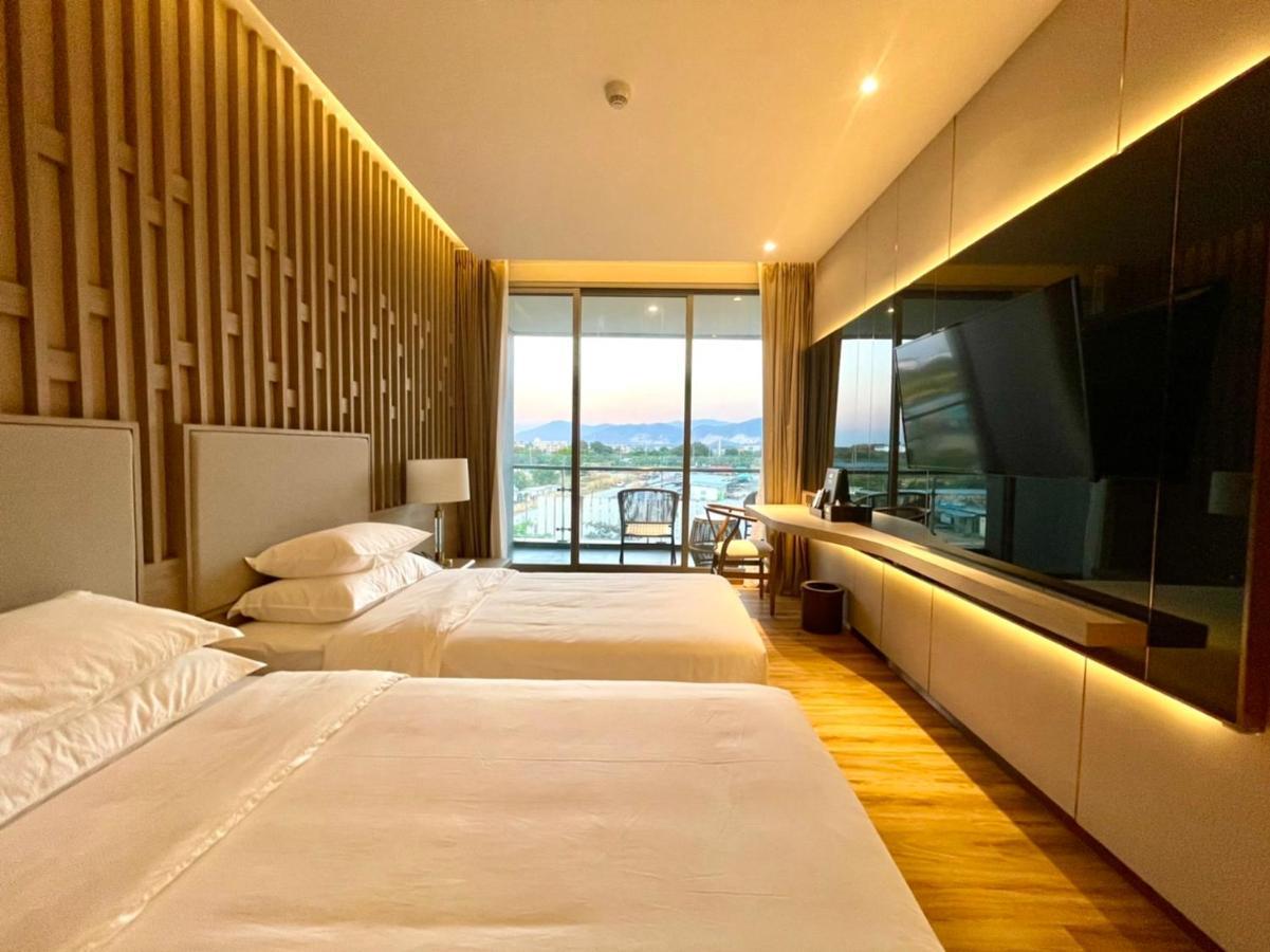 Symphony Of The Sea Hotel Bangsaen Eksteriør billede