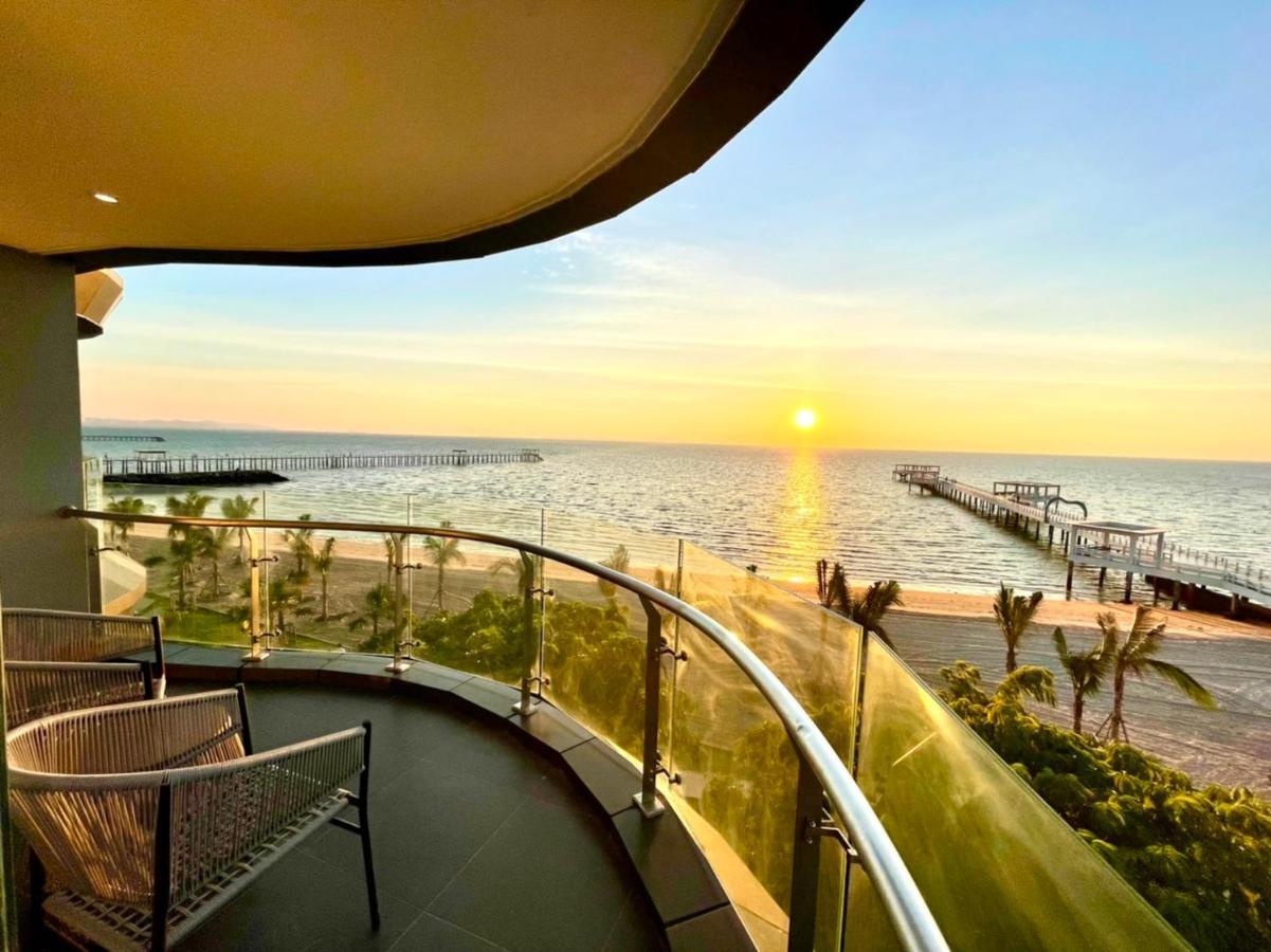 Symphony Of The Sea Hotel Bangsaen Eksteriør billede