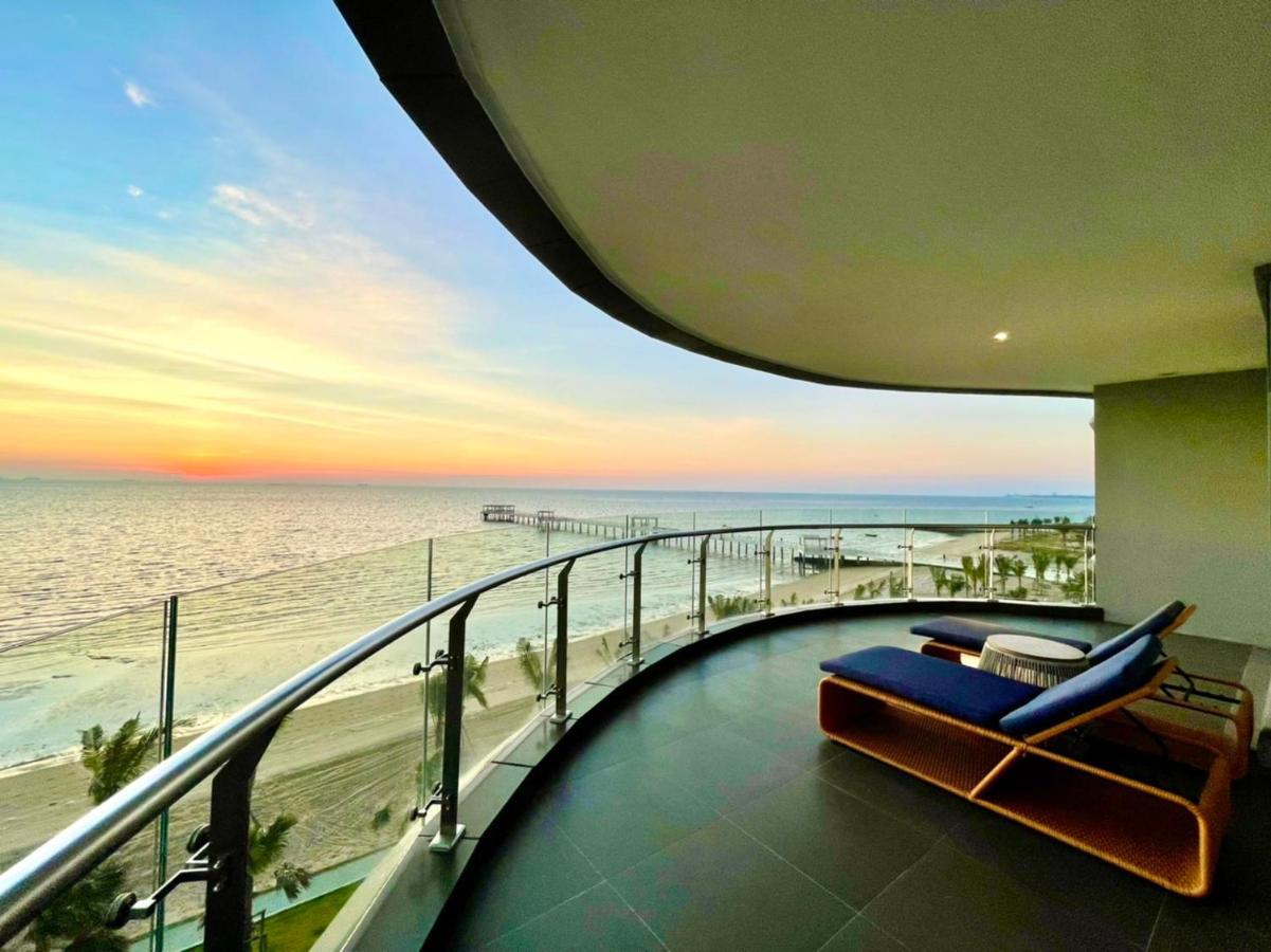 Symphony Of The Sea Hotel Bangsaen Eksteriør billede